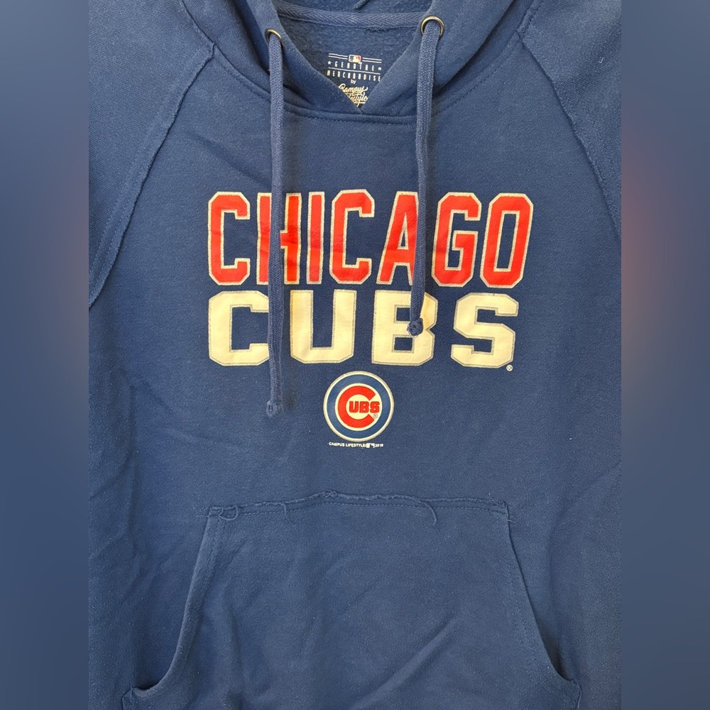 LAST CALL! Genuine Merchandise Blue Chicago Cubs Sweatshirt - Picture 3 of 4